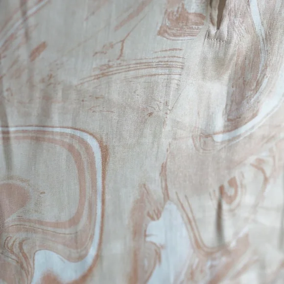 Unique blouse - Picture 2 of 6